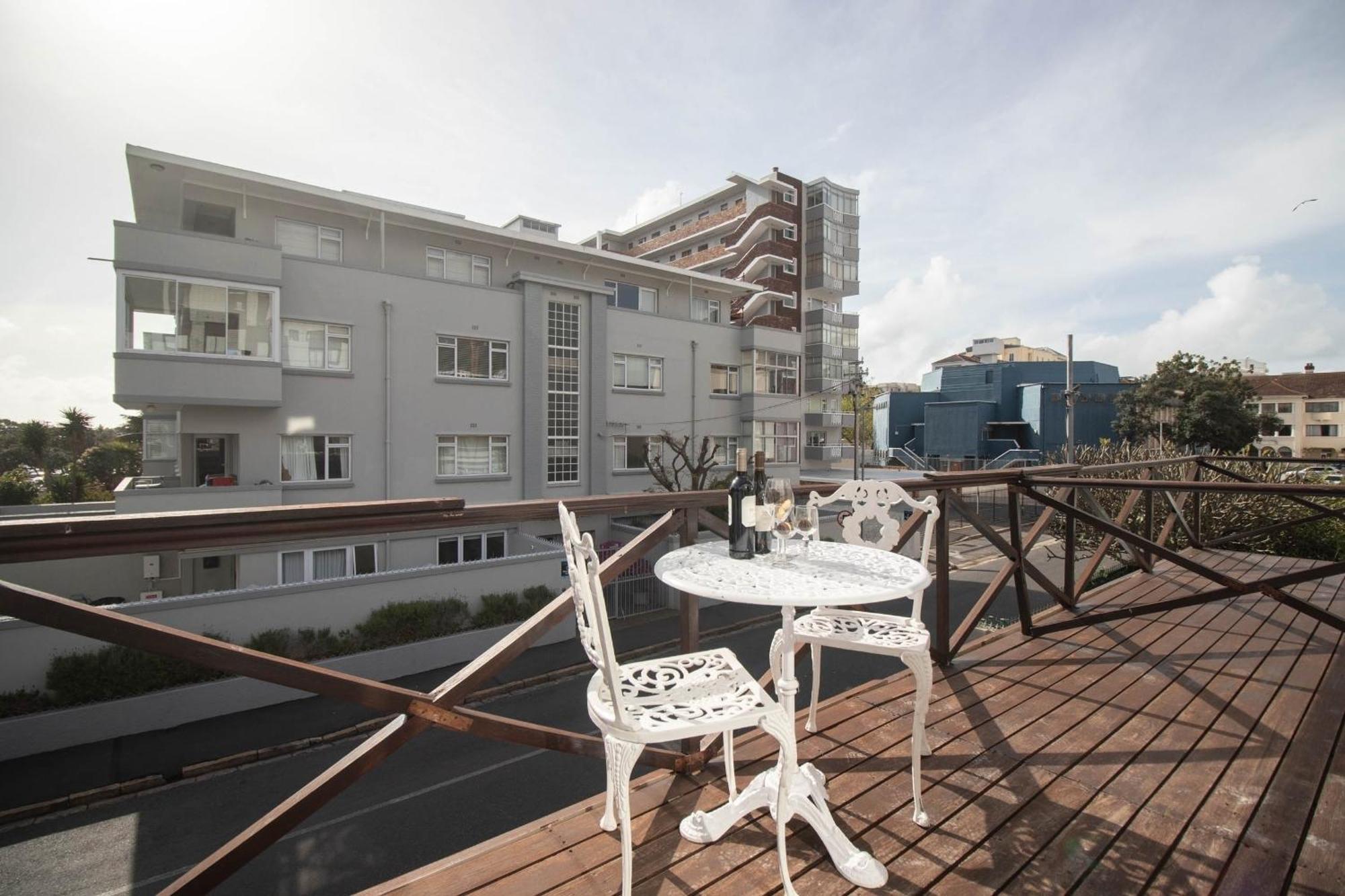 Spring Tide Inn By Ctha Cape Town Dış mekan fotoğraf