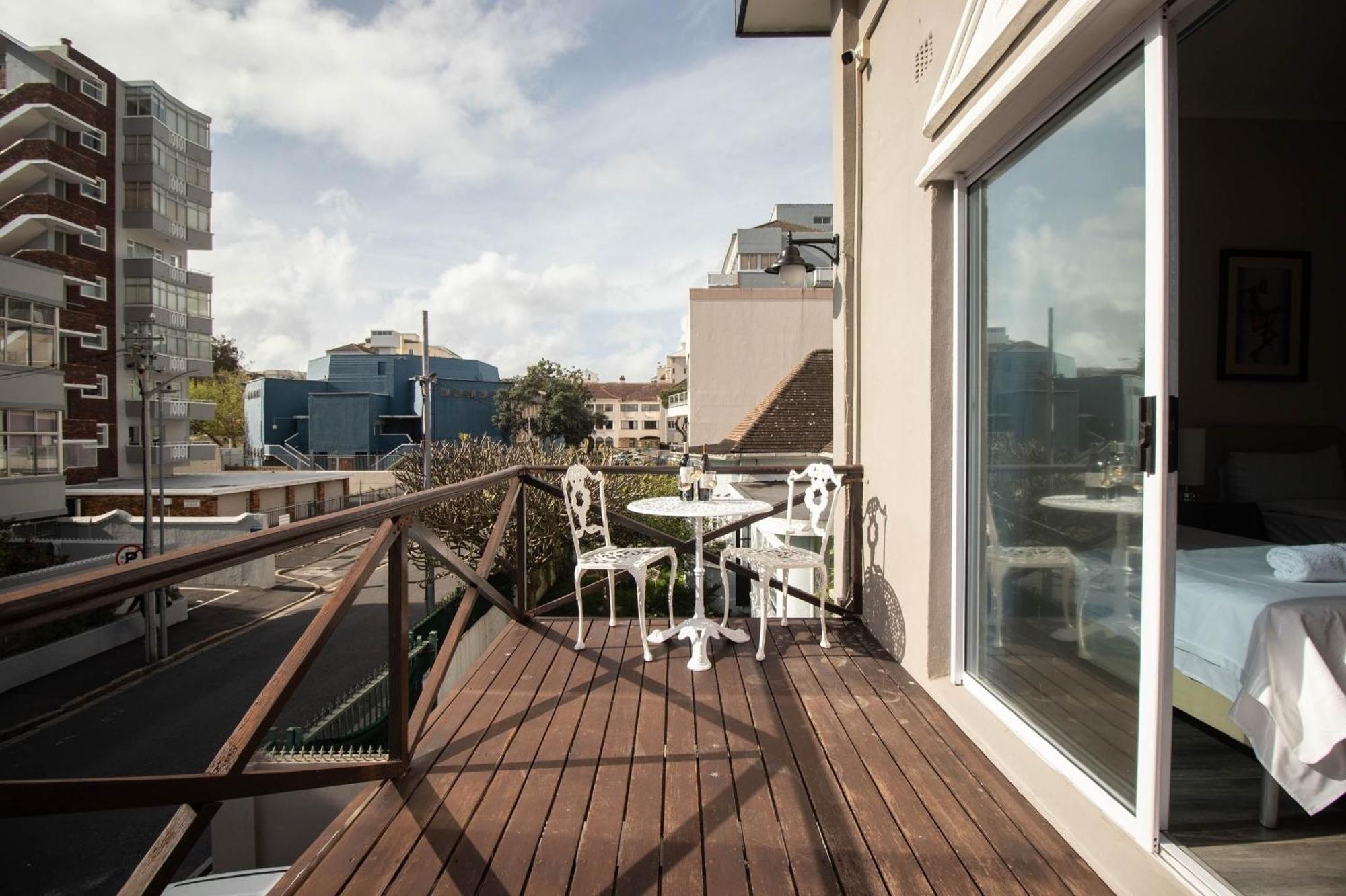 Spring Tide Inn By Ctha Cape Town Dış mekan fotoğraf